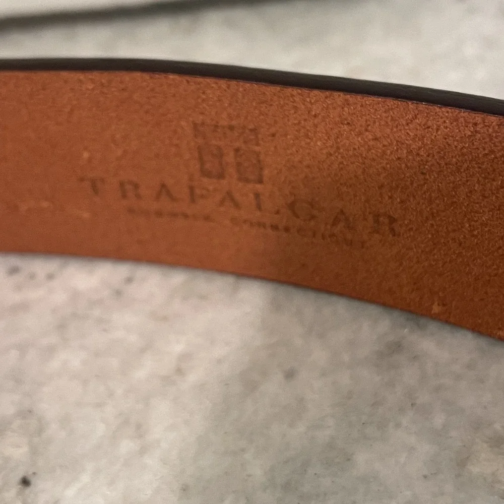 Trafalgar Belt Mens 36 Brown Italian Leather Brass Buckle Details